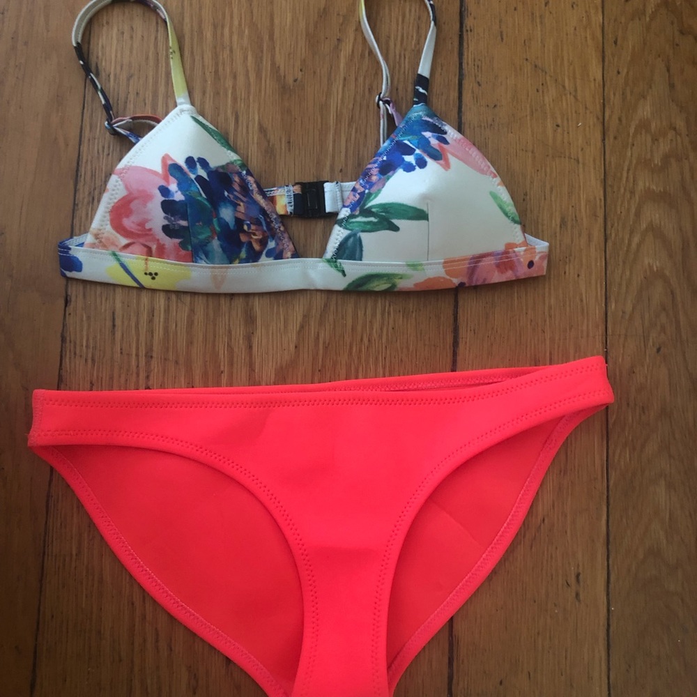 Triangl Bikini
